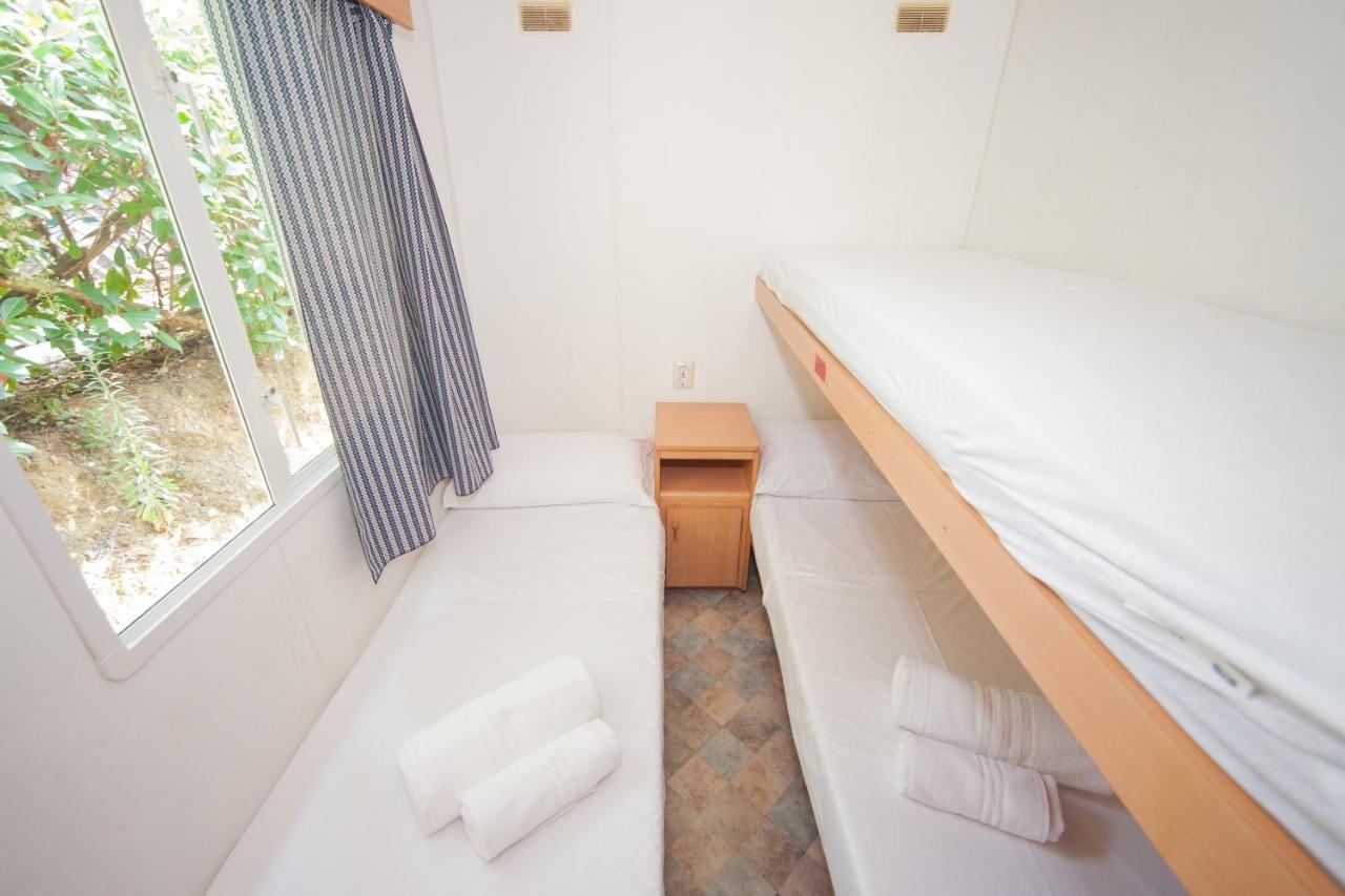 Toscana Holiday Village Монтополі-ін-Валь-д'Арно Екстер'єр фото